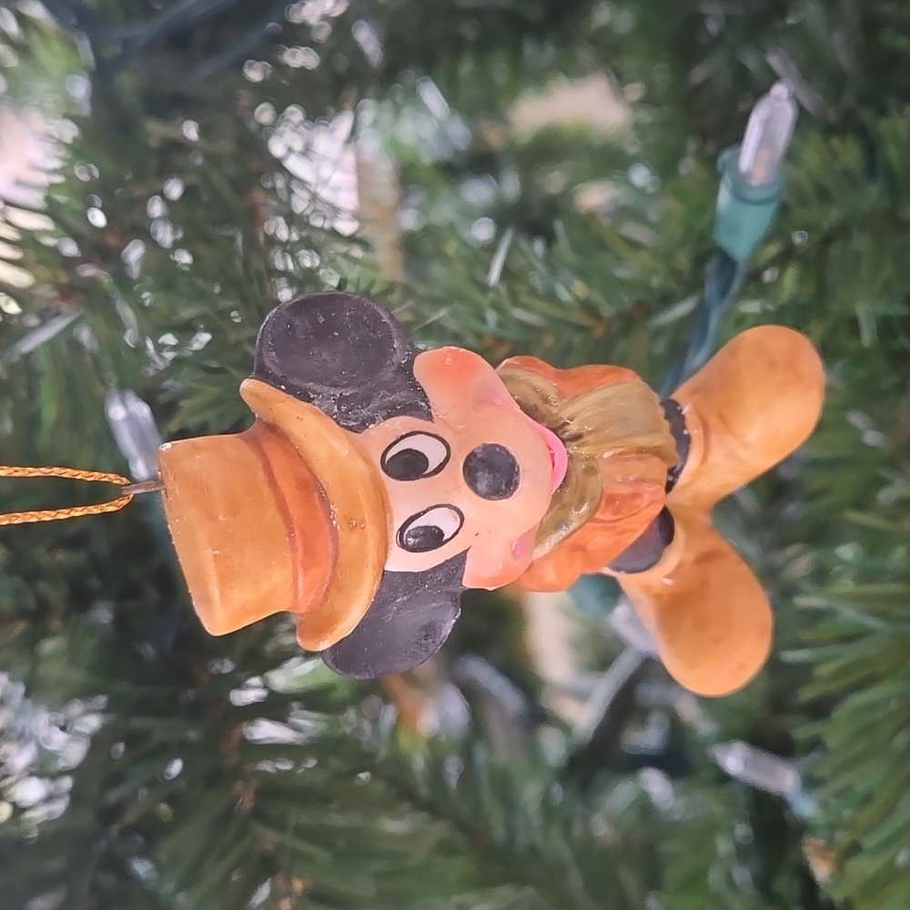 🟡CLEARANCE🟡 Vintage Mickey Mouse Christmas Ornament